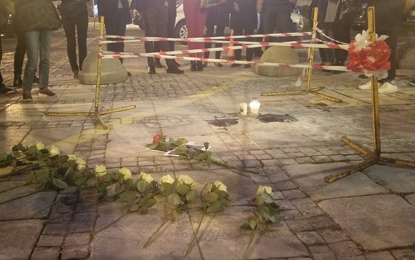 z22538496IH,Zebrali-sie-pod-Palacem